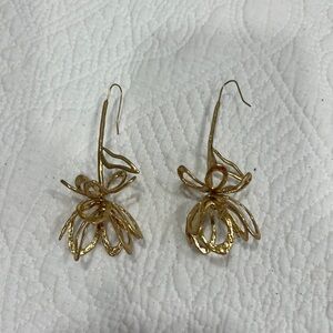 Zara flower drop earrings